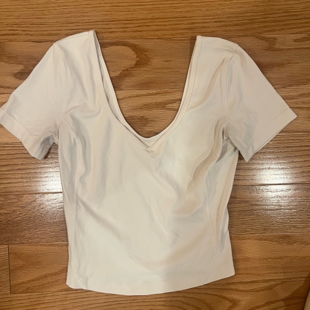 Lululemon V-Neck t-shirt top